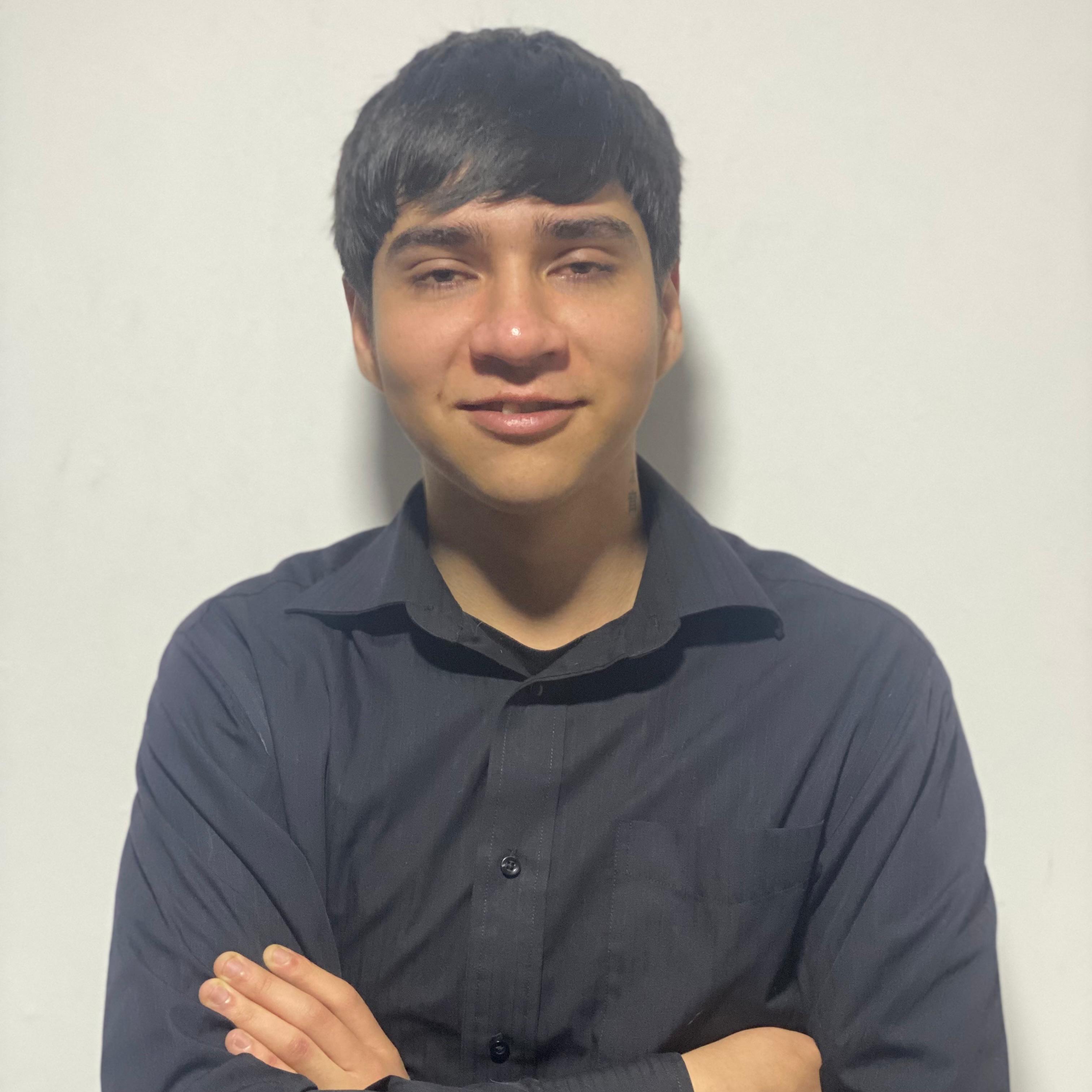 Sebastian Apablaza, Ingeniero de Relaciones Exteriores